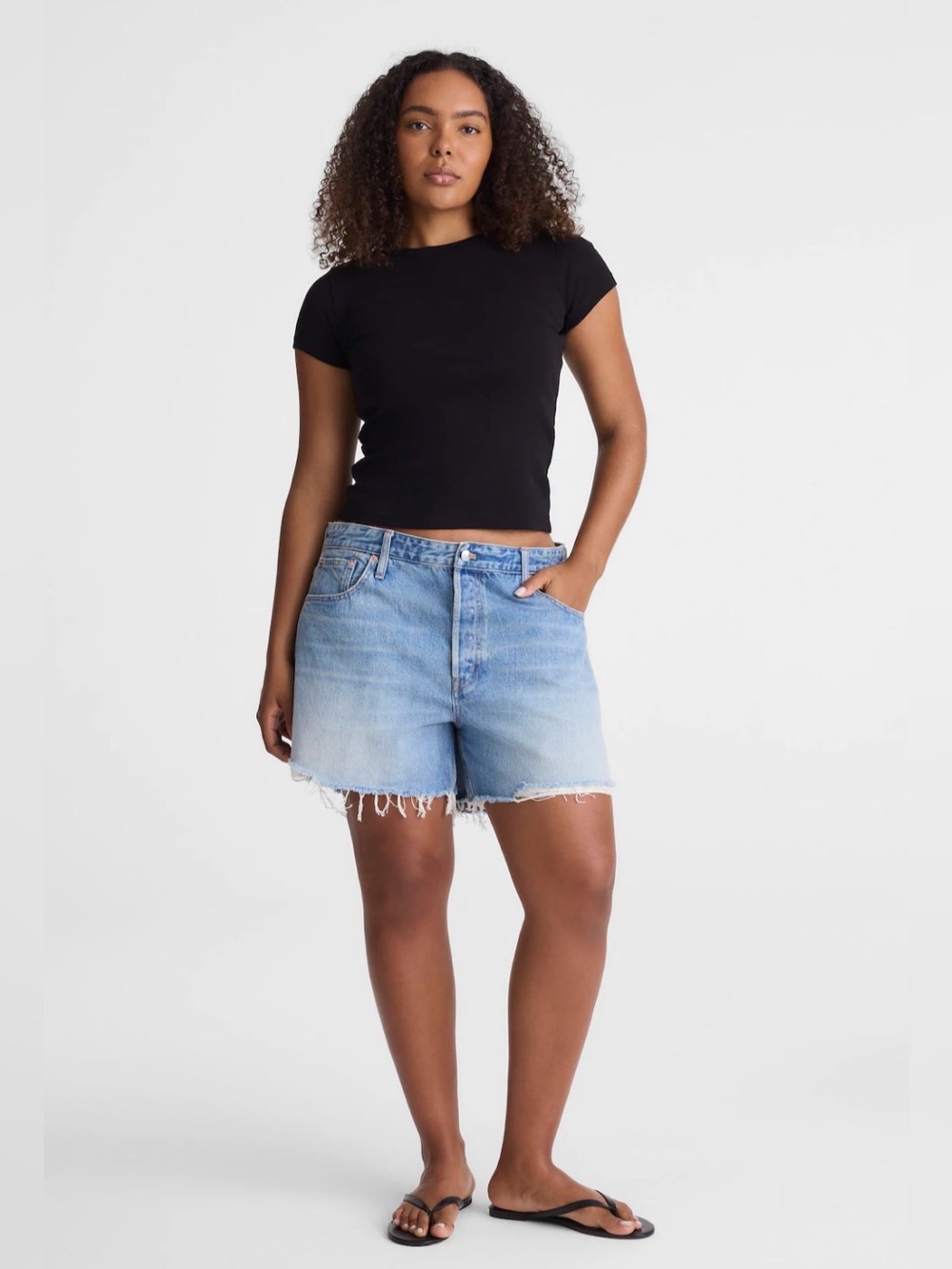 MADEWELL The Curvy Perfect Vintage Frayed Distressed Shorts